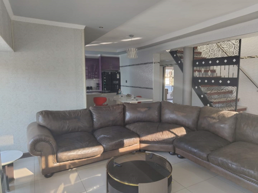 3 Bedroom Property for Sale in Aviary Hill KwaZulu-Natal