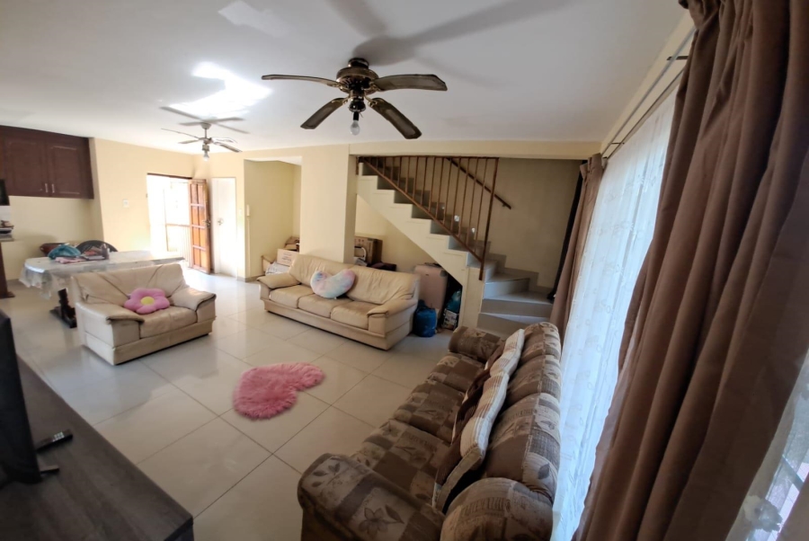 3 Bedroom Property for Sale in Meer En See KwaZulu-Natal