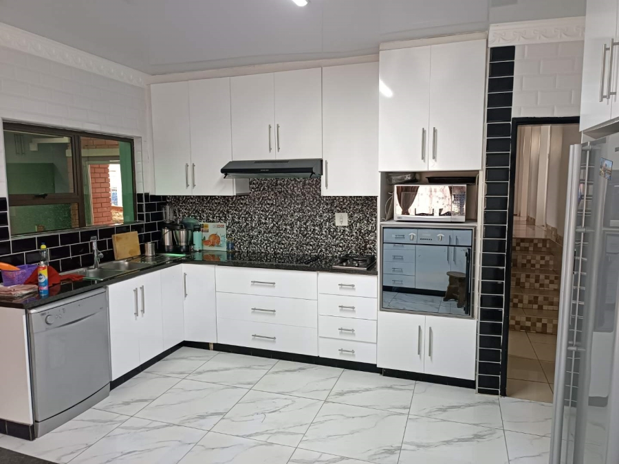 4 Bedroom Property for Sale in Woodlands KwaZulu-Natal