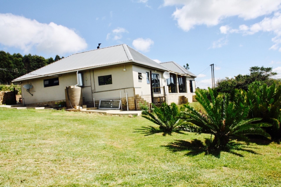 3 Bedroom Property for Sale in Louwsburg KwaZulu-Natal