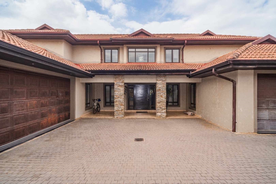 6 Bedroom Property for Sale in Izinga Ridge KwaZulu-Natal