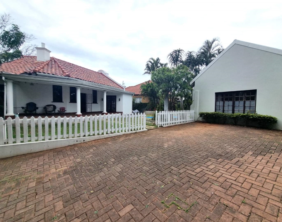 To Let 3 Bedroom Property for Rent in Athlone KwaZulu-Natal