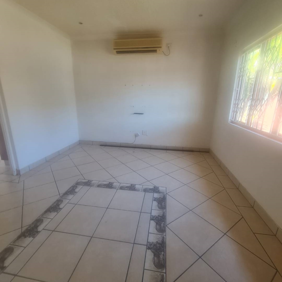 3 Bedroom Property for Sale in Queensburgh KwaZulu-Natal