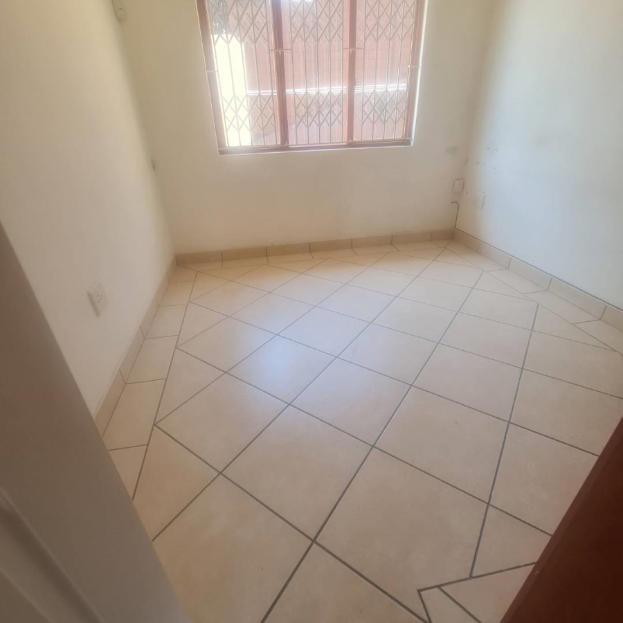 3 Bedroom Property for Sale in Queensburgh KwaZulu-Natal