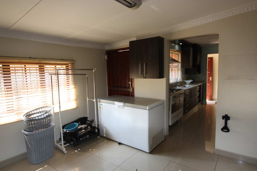 5 Bedroom Property for Sale in Park Hill KwaZulu-Natal