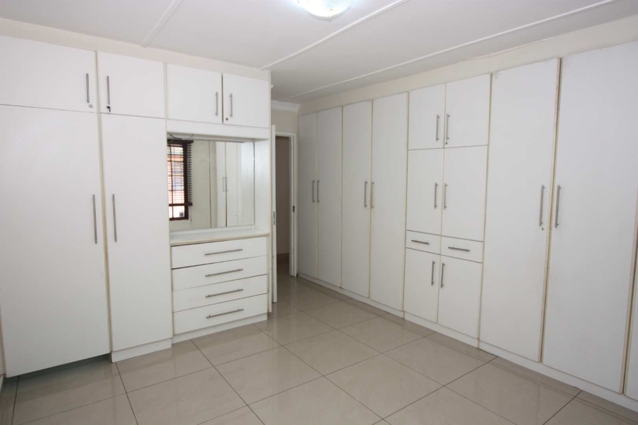 5 Bedroom Property for Sale in Park Hill KwaZulu-Natal