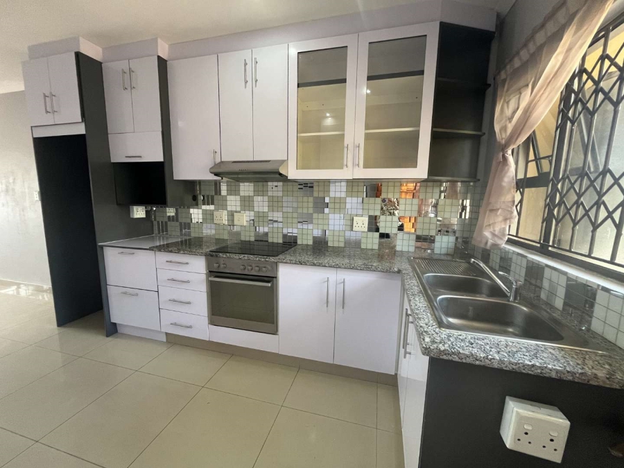 2 Bedroom Property for Sale in Avoca KwaZulu-Natal