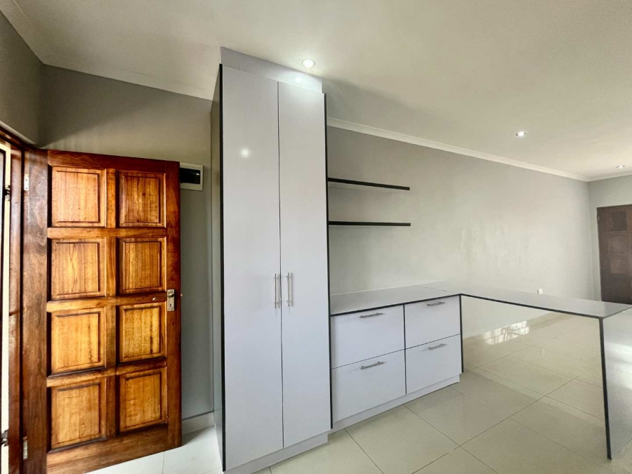 2 Bedroom Property for Sale in Avoca KwaZulu-Natal