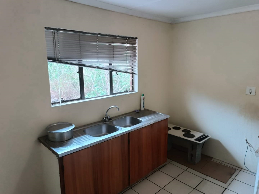 5 Bedroom Property for Sale in Bombay Heights KwaZulu-Natal