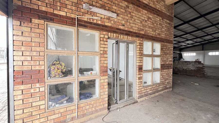 To Let commercial Property for Rent in Newlands West KwaZulu-Natal