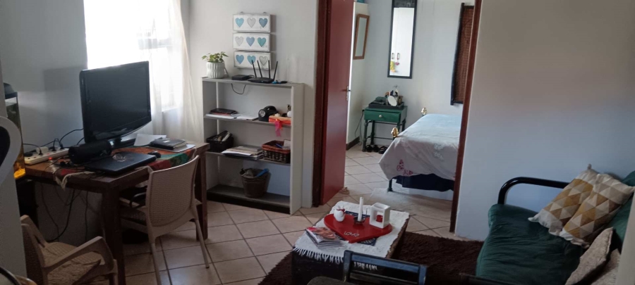 1 Bedroom Property for Sale in St Michaels On Sea KwaZulu-Natal