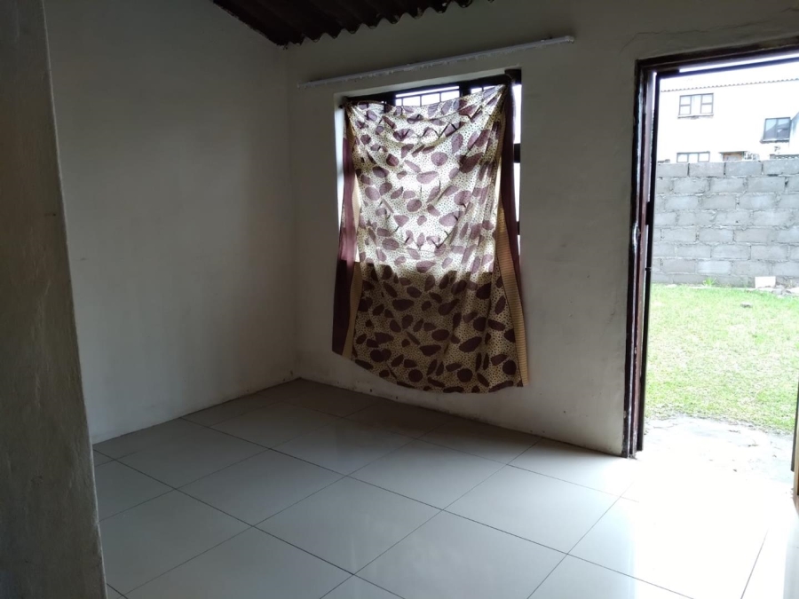 2 Bedroom Property for Sale in Esikhawini KwaZulu-Natal