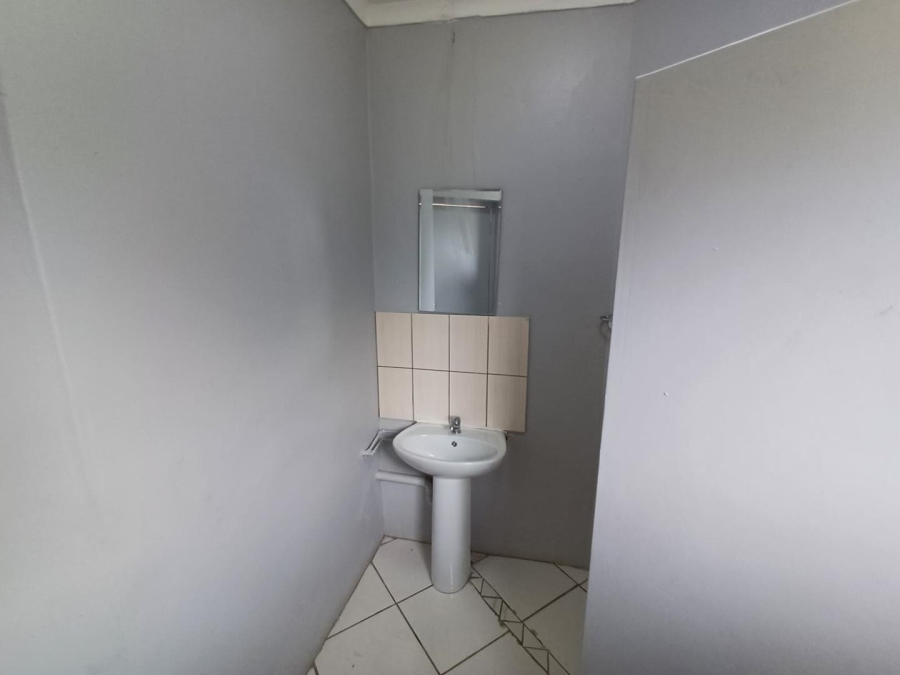 To Let 2 Bedroom Property for Rent in Veld En Vlei KwaZulu-Natal