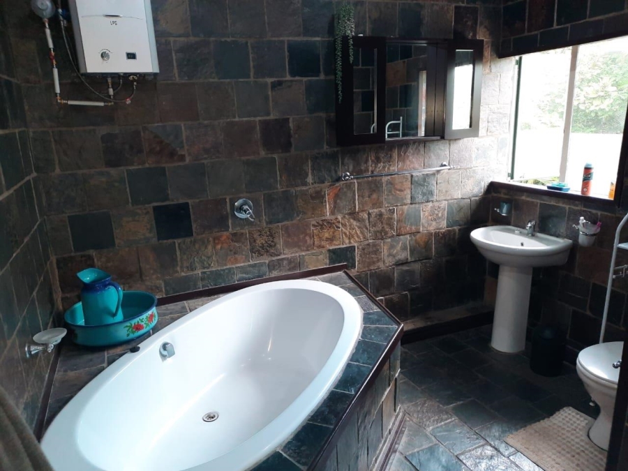 4 Bedroom Property for Sale in Meer En See KwaZulu-Natal