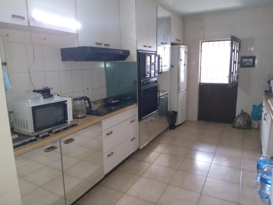 5 Bedroom Property for Sale in La Lucia KwaZulu-Natal