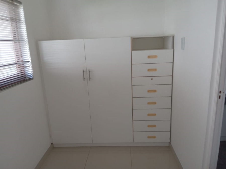 To Let 1 Bedroom Property for Rent in Athlone KwaZulu-Natal