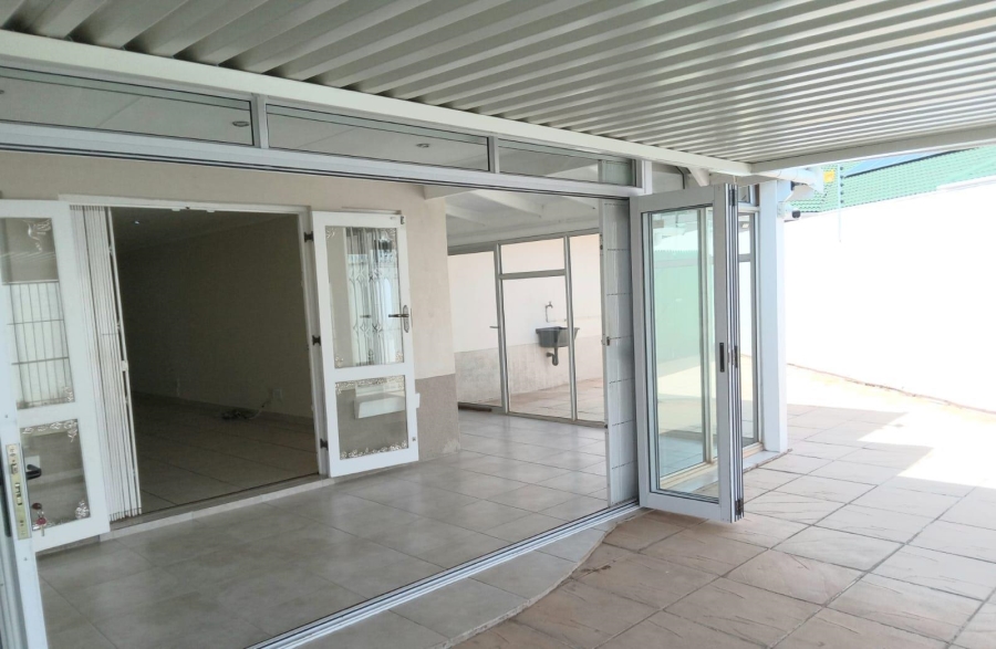 3 Bedroom Property for Sale in Somerset Park KwaZulu-Natal