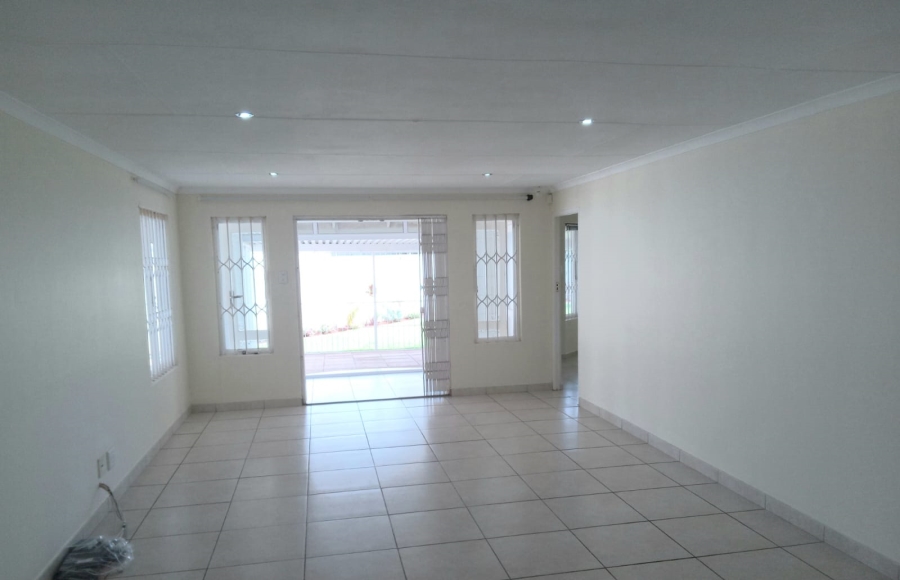 3 Bedroom Property for Sale in Somerset Park KwaZulu-Natal