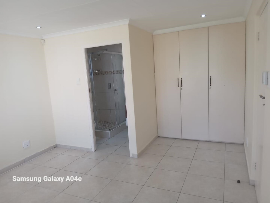 3 Bedroom Property for Sale in Somerset Park KwaZulu-Natal