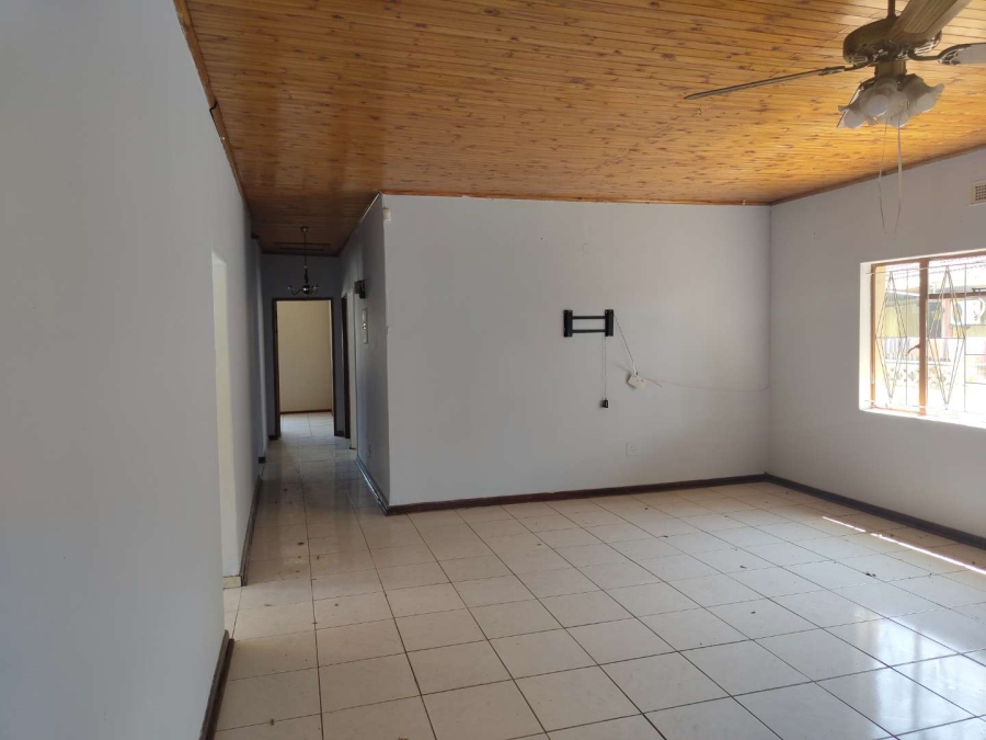 3 Bedroom Property for Sale in Lennoxton KwaZulu-Natal