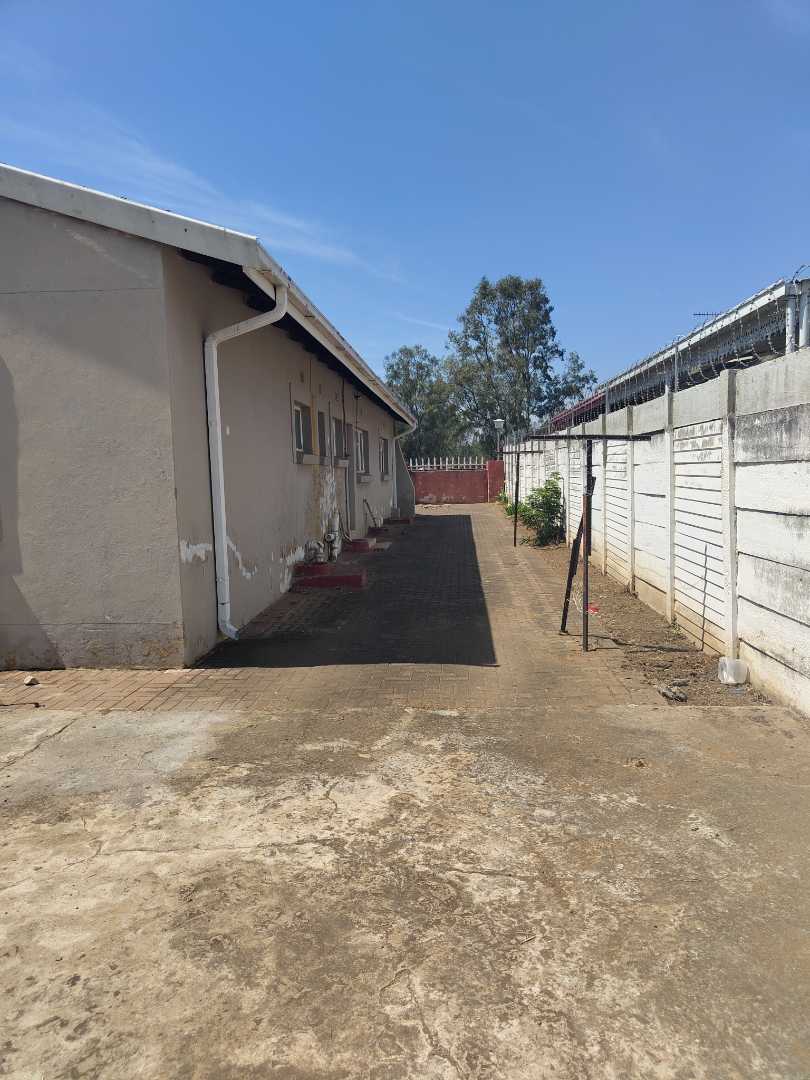 3 Bedroom Property for Sale in Lennoxton KwaZulu-Natal