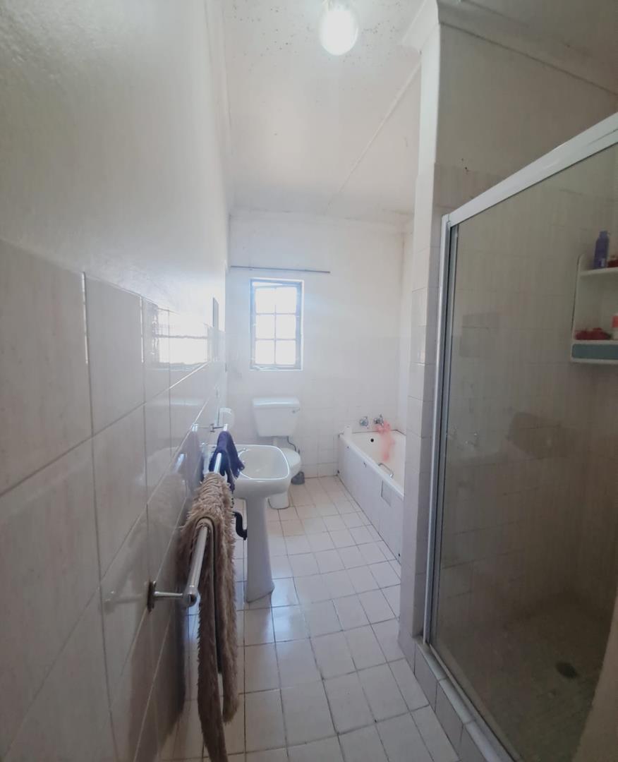 To Let 3 Bedroom Property for Rent in Wildenwide KwaZulu-Natal