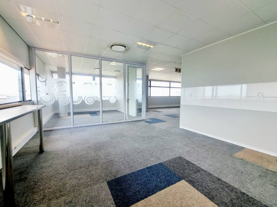 To Let commercial Property for Rent in Umhlanga Ridge KwaZulu-Natal