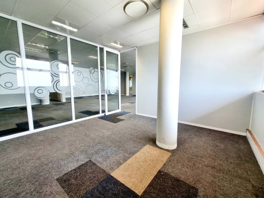 To Let commercial Property for Rent in Umhlanga Ridge KwaZulu-Natal