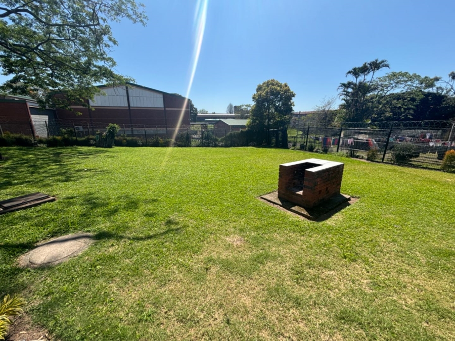 1 Bedroom Property for Sale in Pinetown KwaZulu-Natal