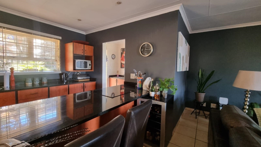 3 Bedroom Property for Sale in Amanzimtoti KwaZulu-Natal