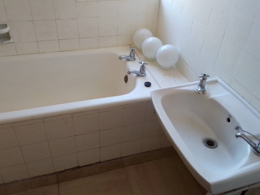 2 Bedroom Property for Sale in Durban Central KwaZulu-Natal