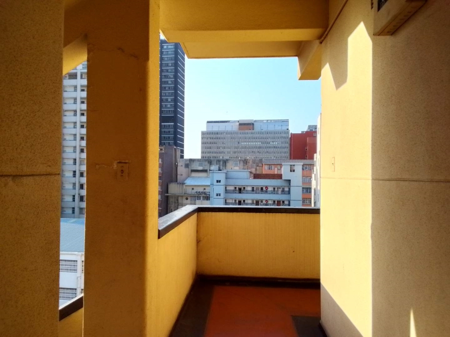 2 Bedroom Property for Sale in Durban Central KwaZulu-Natal