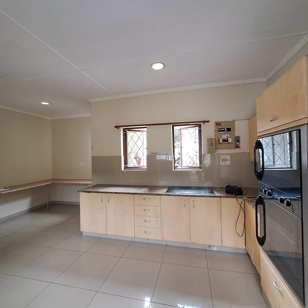 To Let 4 Bedroom Property for Rent in Meer En See KwaZulu-Natal