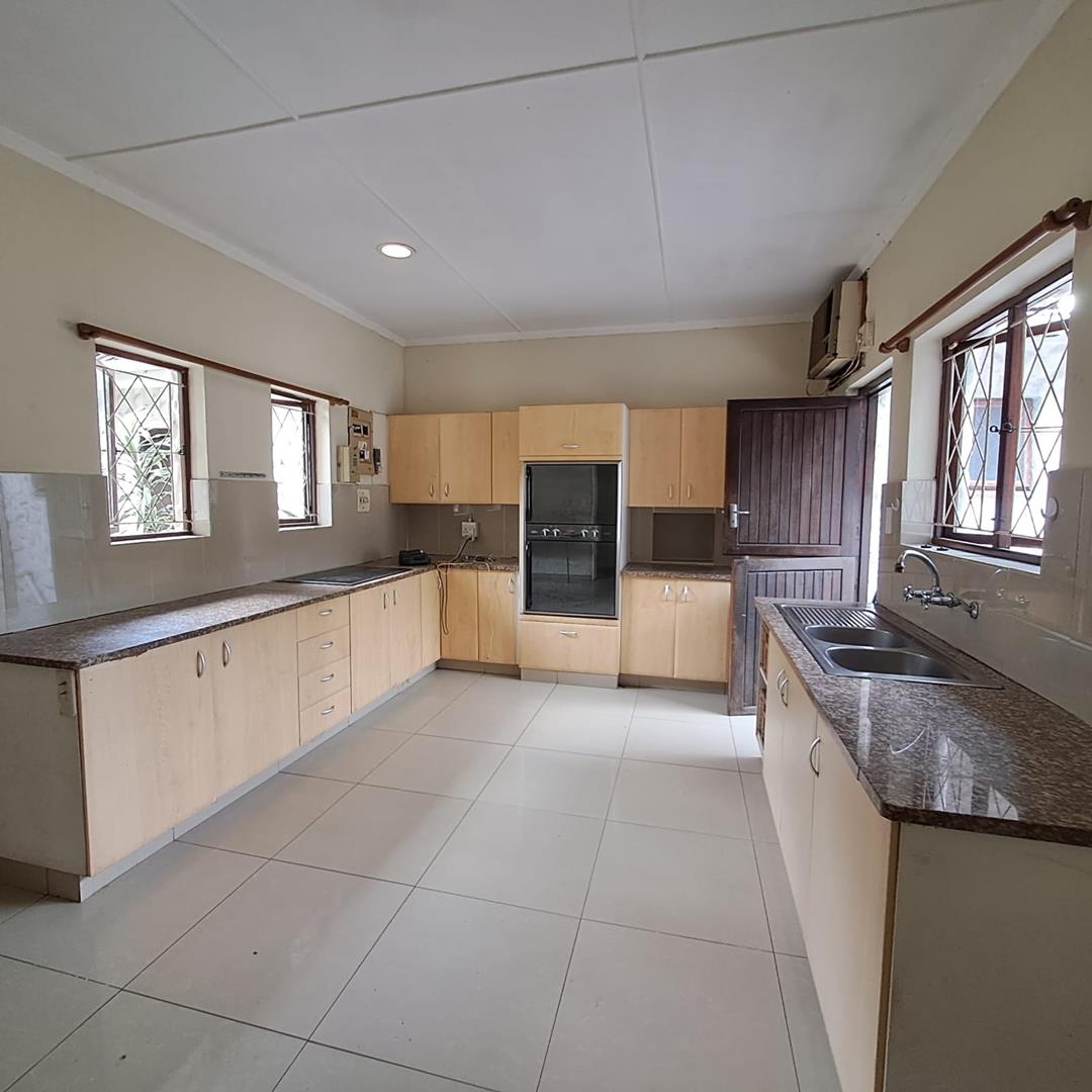 To Let 4 Bedroom Property for Rent in Meer En See KwaZulu-Natal