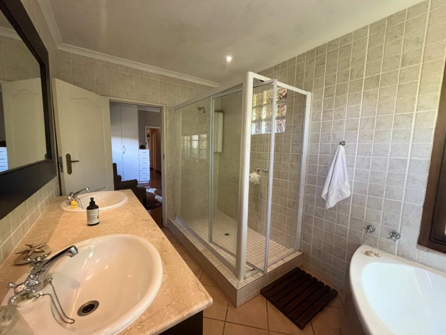 4 Bedroom Property for Sale in Durban North KwaZulu-Natal