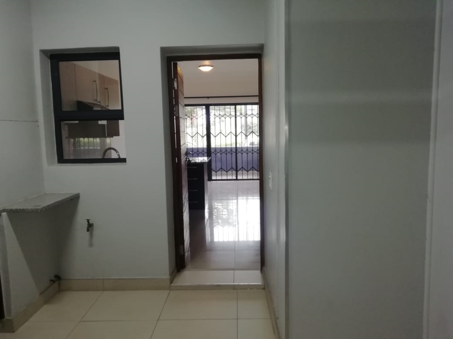 To Let 2 Bedroom Property for Rent in Umhlanga Ridge KwaZulu-Natal