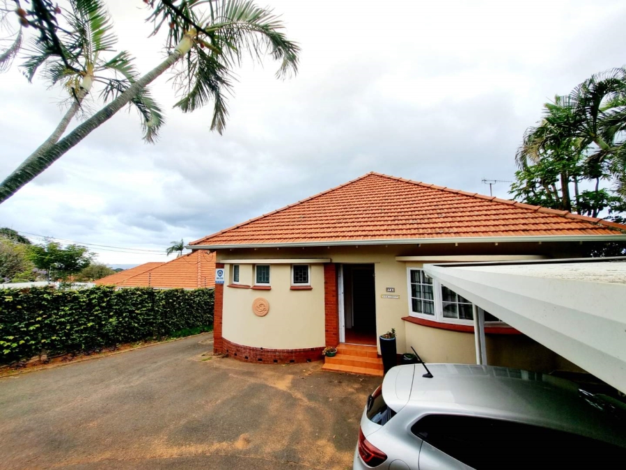 To Let 4 Bedroom Property for Rent in Durban North KwaZulu-Natal