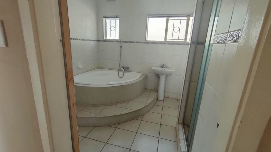 4 Bedroom Property for Sale in Fynnland KwaZulu-Natal