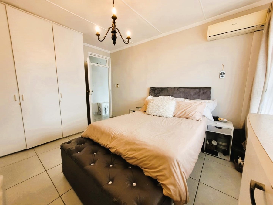 1 Bedroom Property for Sale in Morningside KwaZulu-Natal