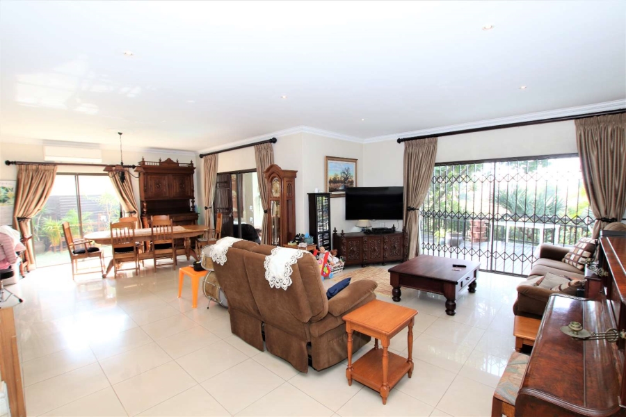 To Let 4 Bedroom Property for Rent in La Lucia KwaZulu-Natal