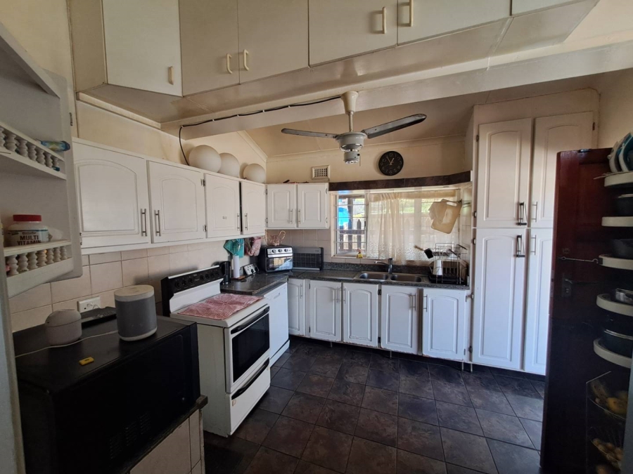 3 Bedroom Property for Sale in Queensburgh KwaZulu-Natal