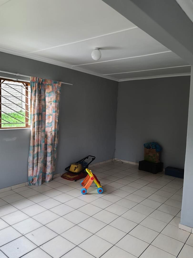 To Let 2 Bedroom Property for Rent in Farningham Ridge KwaZulu-Natal