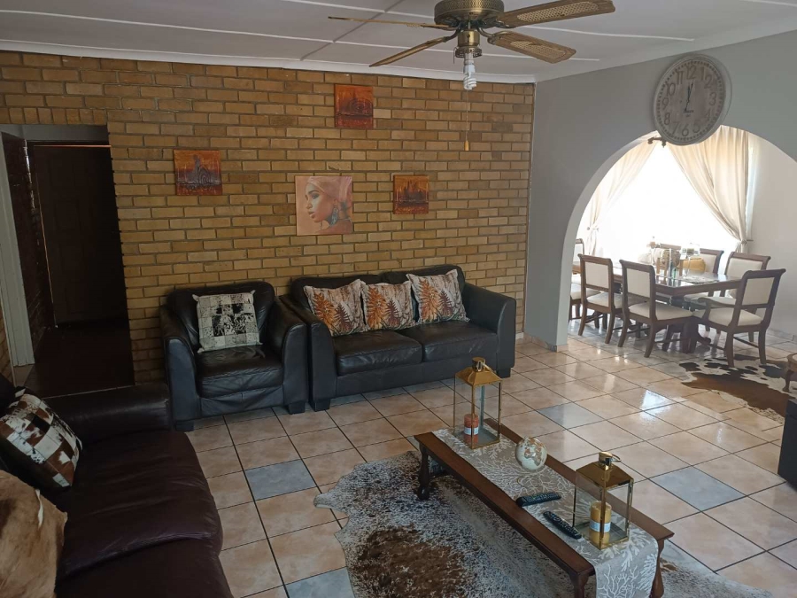 To Let 4 Bedroom Property for Rent in Chase Valley Downs KwaZulu-Natal