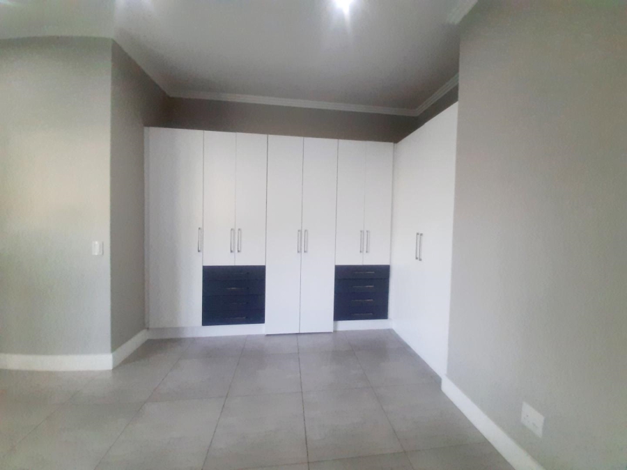 To Let 4 Bedroom Property for Rent in Palm Lakes Estate KwaZulu-Natal