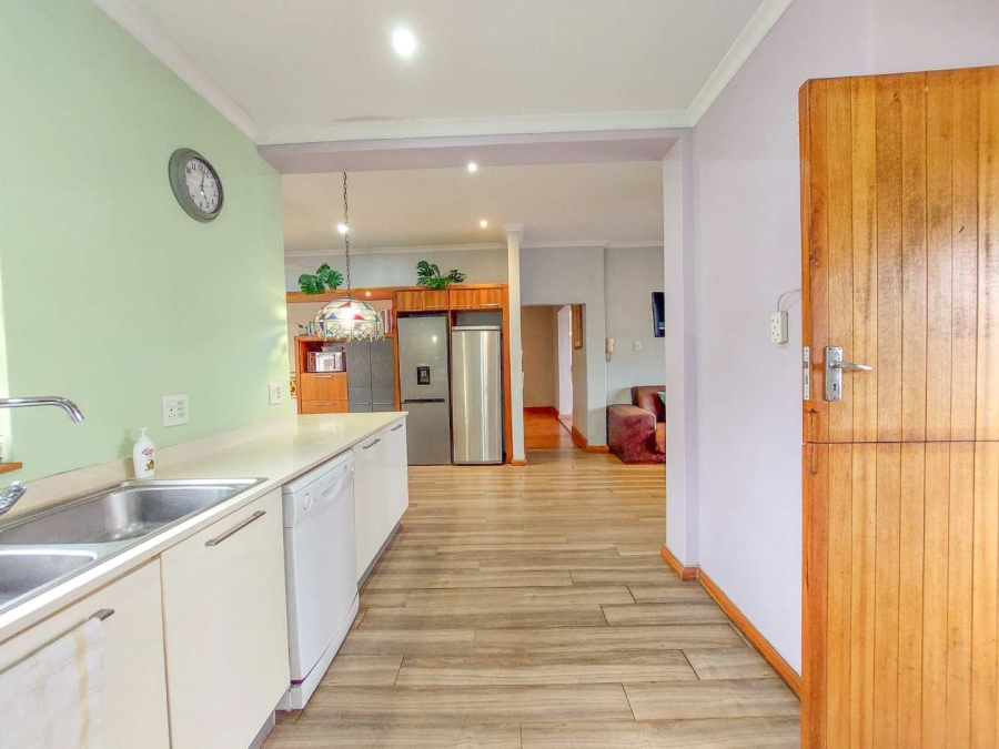 4 Bedroom Property for Sale in Durban North KwaZulu-Natal