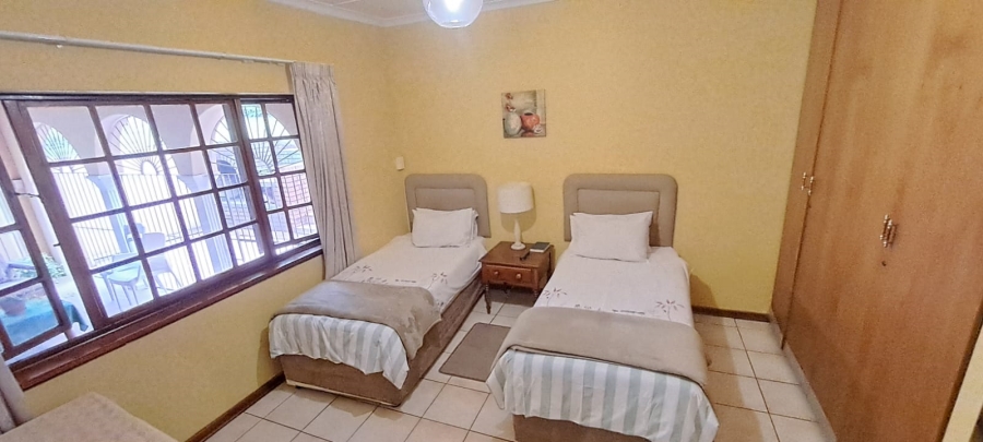 10 Bedroom Property for Sale in Panorama KwaZulu-Natal