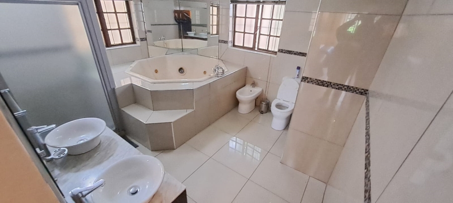 10 Bedroom Property for Sale in Panorama KwaZulu-Natal