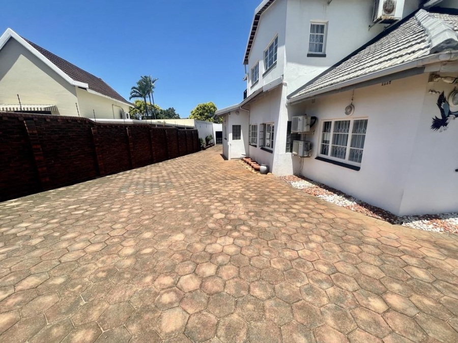 7 Bedroom Property for Sale in Durban North KwaZulu-Natal