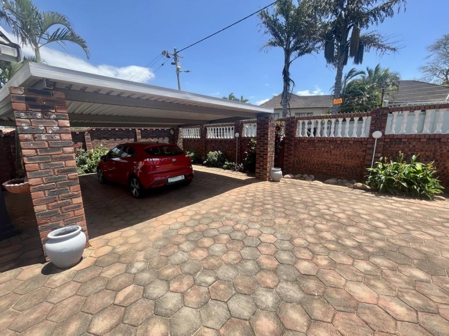 7 Bedroom Property for Sale in Durban North KwaZulu-Natal