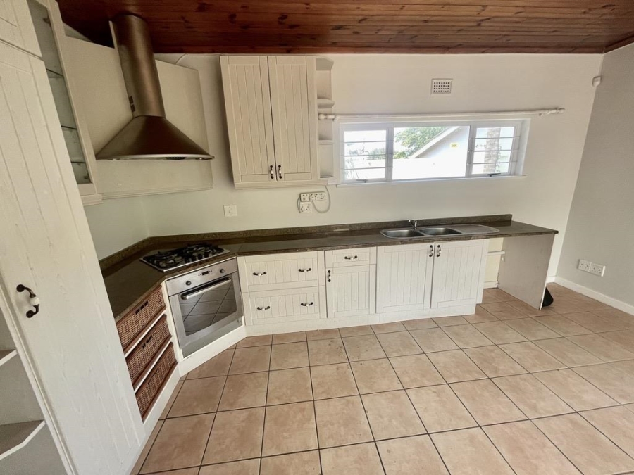 To Let 3 Bedroom Property for Rent in Durban North KwaZulu-Natal